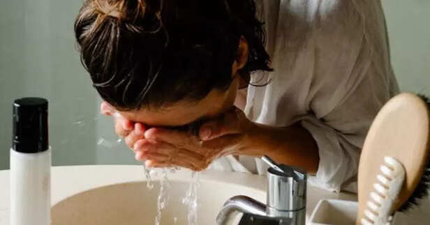 Pollution skincare tips