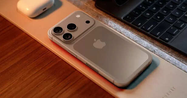 Apple iPhone 17 Pro Max r