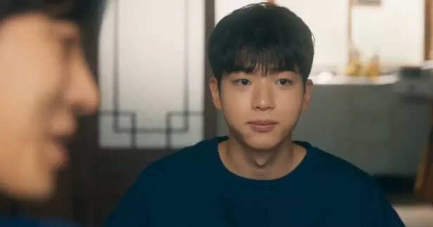 Ji Ho realises Seong Ah i