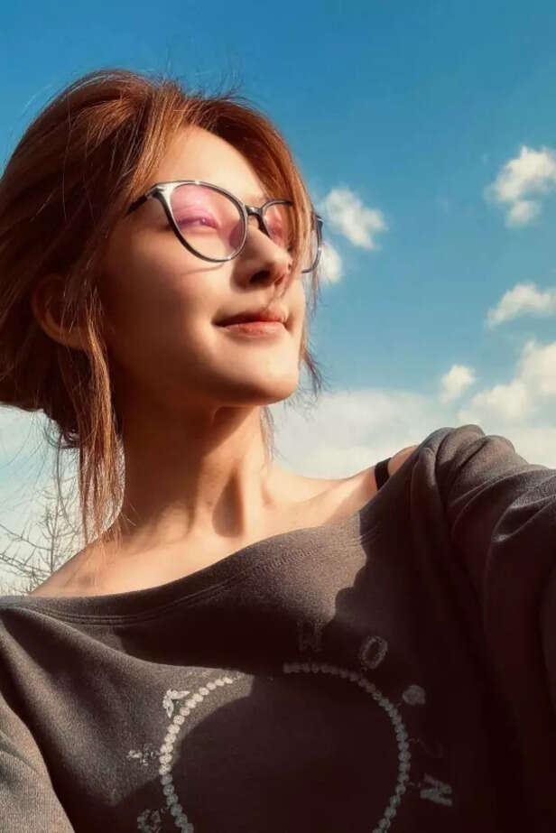 Zhao Lusi slams agency ov