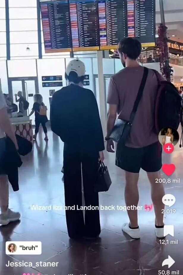 A viral video on TikTok r